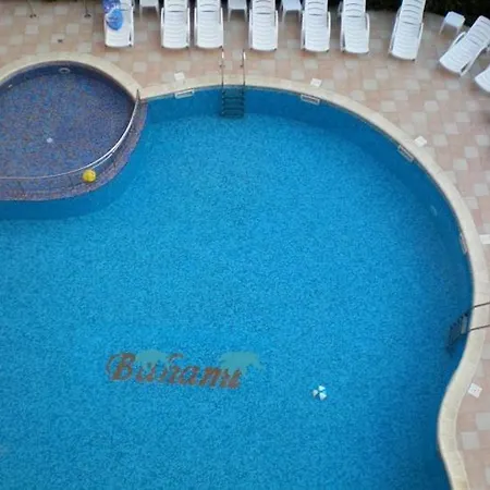 Hotel Бахами 3*